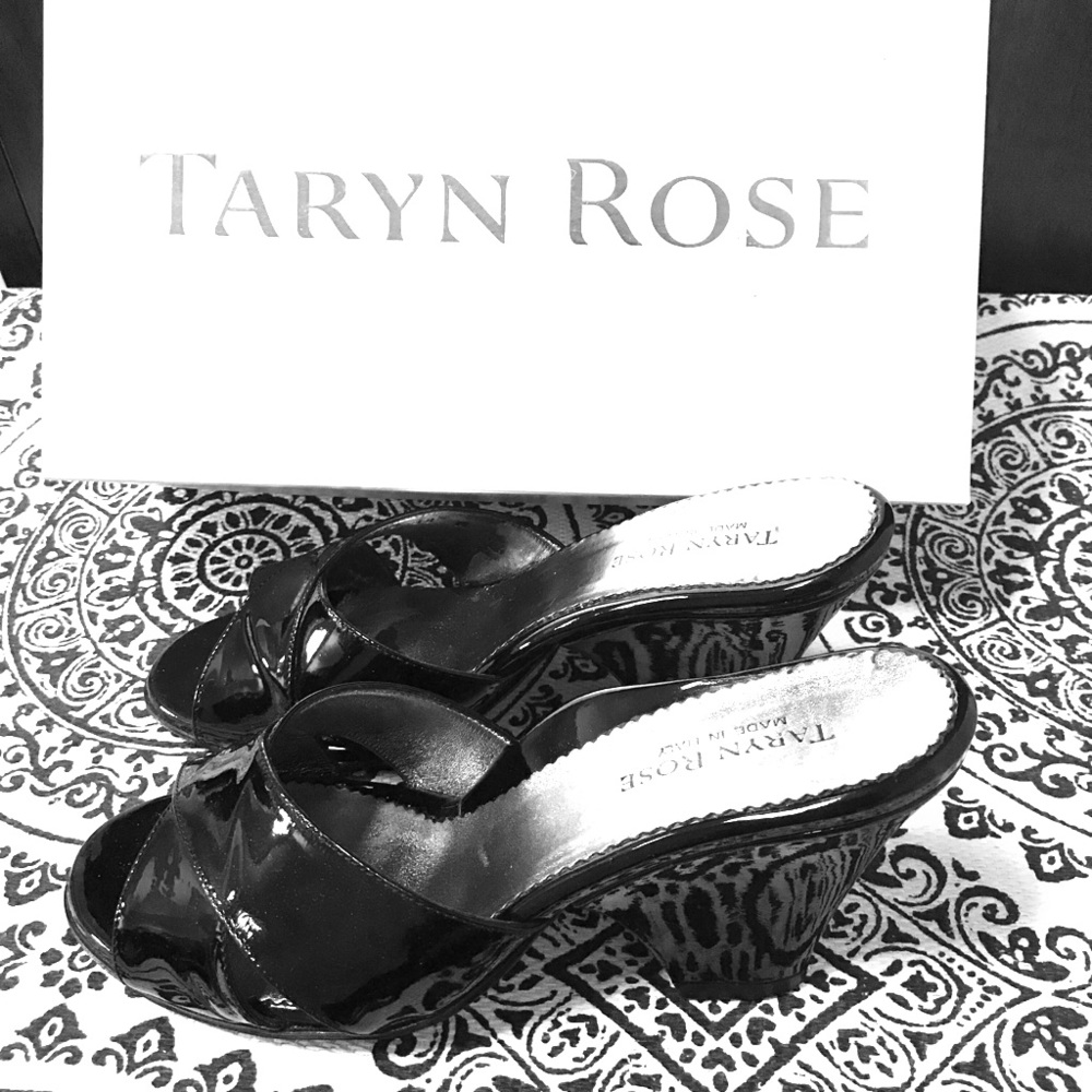 Taryn Rose, Sexy Summer shoes, great condition!